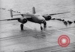 Image Tokyo Raid par Doolittle Océan Pacifique, 1942, de la seconde 46 séquences d'archives historiques vidéo 65675033844