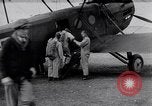 Image saut en parachute Texas United States USA, 1925, de la seconde 41 séquences d'archives historiques vidéo 65675033846