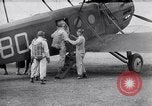 Image saut en parachute Texas United States USA, 1925, de la seconde 50 séquences d'archives historiques vidéo 65675033846