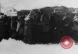 Immagine di Curtiss B-2 bombardieri drop per alimentare snowbound Navajo Native American Indi Arizona United States USA, 1932, secondo 39 filmato di repertorio 65675033863