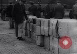 Standbild XB-15 trägt die medizinische Versorgung Hilfe für Erdbebenopfer Chile, 1939, aus Sekunde 28 historischem Filmmaterial Videoclip 65675033869