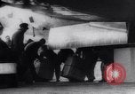 Standbild XB-15 trägt die medizinische Versorgung Hilfe für Erdbebenopfer Chile, 1939, aus Sekunde 36 historischem Filmmaterial Videoclip 65675033869