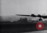 Standbild XB-15 trägt die medizinische Versorgung Hilfe für Erdbebenopfer Chile, 1939, aus Sekunde 44 historischem Filmmaterial Videoclip 65675033869