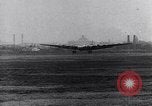 Standbild XB-15 trägt die medizinische Versorgung Hilfe für Erdbebenopfer Chile, 1939, aus Sekunde 52 historischem Filmmaterial Videoclip 65675033869