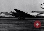 Standbild XB-15 trägt die medizinische Versorgung Hilfe für Erdbebenopfer Chile, 1939, aus Sekunde 60 historischem Filmmaterial Videoclip 65675033869