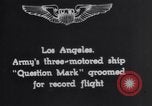 Standbild Army Air Service Sets Flugzeug Ausdauer Datensatz mit Inflight tanken United States USA, 1929, aus Sekunde 3 historischem Filmmaterial Videoclip 65675033872