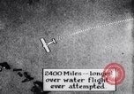 Standbild Fokker C-2 "Bird of Paradise" setzt über Wasser Flug aufzeichnen Oakland California United States USA, 1927, aus Sekunde 39 historischem Filmmaterial Videoclip 65675033873