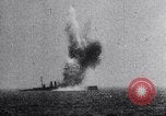 Immagine di Esercito degli Stati Uniti aria bombe di servizio delle navi in missioni di pratica Chesapeake Bay Maryland USA, 1944, secondo 29 filmato di repertorio 65675033881