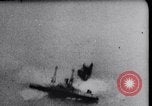 Immagine di Esercito degli Stati Uniti aria bombe di servizio delle navi in missioni di pratica Chesapeake Bay Maryland USA, 1944, secondo 55 filmato di repertorio 65675033881