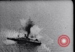 Immagine di Esercito degli Stati Uniti aria bombe di servizio delle navi in missioni di pratica Chesapeake Bay Maryland USA, 1944, secondo 57 filmato di repertorio 65675033881
