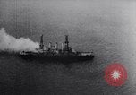 Standbild ehemaligen USS New Jersey (BB-16) wird bombardiert und kentert North Carolina United States USA, 1923, aus Sekunde 19 historischem Filmmaterial Videoclip 65675033882