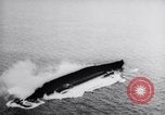 Standbild ehemaligen USS New Jersey (BB-16) wird bombardiert und kentert North Carolina United States USA, 1923, aus Sekunde 45 historischem Filmmaterial Videoclip 65675033882
