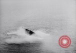 Standbild ehemaligen USS New Jersey (BB-16) wird bombardiert und kentert North Carolina United States USA, 1923, aus Sekunde 54 historischem Filmmaterial Videoclip 65675033882