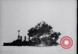 Standbild USS Virginia sinkt nach Bombenanschlägen von Army Air Service Ebenen North Carolina United States USA, 1923, aus Sekunde 5 historischem Filmmaterial Videoclip 65675033883