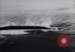 Standbild USS Virginia sinkt nach Bombenanschlägen von Army Air Service Ebenen North Carolina United States USA, 1923, aus Sekunde 32 historischem Filmmaterial Videoclip 65675033883
