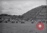 Standbild Aztec Riten Mexiko, 1935, aus Sekunde 16 historischem Filmmaterial Videoclip 65675033886