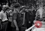 Standbild 8 feet tall man Wien Österreich, 1935, aus Sekunde 10 historischem Filmmaterial Videoclip 65675033889