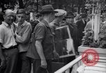 Standbild 8 feet tall man Wien Österreich, 1935, aus Sekunde 11 historischem Filmmaterial Videoclip 65675033889