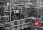 Standbild 8 feet tall man Wien Österreich, 1935, aus Sekunde 24 historischem Filmmaterial Videoclip 65675033889