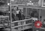 Standbild 8 feet tall man Wien Österreich, 1935, aus Sekunde 25 historischem Filmmaterial Videoclip 65675033889