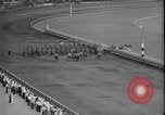 Standbild Rennen gewann von Discovery Arlington Heights Illinois USA, 1935, aus Sekunde 21 historischem Filmmaterial Videoclip 65675033893