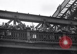Standbild U-Crash London England Vereinigtes Königreich, 1938, aus Sekunde 10 historischem Filmmaterial Videoclip 65675033905