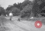 Image paralysé chien Randolph Massachusetts USA, 1938, de la seconde 18 séquences d'archives historiques vidéo 65675033914