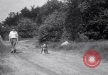 Image paralysé chien Randolph Massachusetts USA, 1938, de la seconde 20 séquences d'archives historiques vidéo 65675033914