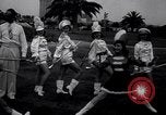 Standbild drum majorette Klassen Long Beach California USA, 1938, aus Sekunde 17 historischem Filmmaterial Videoclip 65675033915