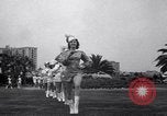 Standbild drum majorette Klassen Long Beach California USA, 1938, aus Sekunde 30 historischem Filmmaterial Videoclip 65675033915