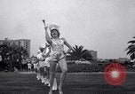Standbild drum majorette Klassen Long Beach California USA, 1938, aus Sekunde 33 historischem Filmmaterial Videoclip 65675033915