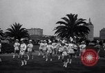Standbild drum majorette Klassen Long Beach California USA, 1938, aus Sekunde 35 historischem Filmmaterial Videoclip 65675033915