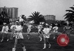 Standbild drum majorette Klassen Long Beach California USA, 1938, aus Sekunde 41 historischem Filmmaterial Videoclip 65675033915