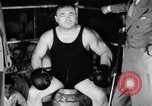Standbild Boxkampf Philadelphia Pennsylvania USA, 1938, aus Sekunde 23 historischem Filmmaterial Videoclip 65675033920