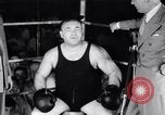 Standbild Boxkampf Philadelphia Pennsylvania USA, 1938, aus Sekunde 24 historischem Filmmaterial Videoclip 65675033920