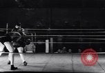 Standbild Boxkampf Philadelphia Pennsylvania USA, 1938, aus Sekunde 31 historischem Filmmaterial Videoclip 65675033920