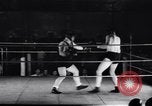 Standbild Boxkampf Philadelphia Pennsylvania USA, 1938, aus Sekunde 33 historischem Filmmaterial Videoclip 65675033920