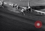 Standbild Hollywood Gold Cup Inglewood California USA, 1938, aus Sekunde 59 historischem Filmmaterial Videoclip 65675033921