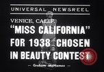 Standbild Miss California contest Venice Beach Los Angeles California USA, 1938, aus Sekunde 7 historischem Filmmaterial Videoclip 65675033923