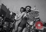 Standbild Miss California contest Venice Beach Los Angeles California USA, 1938, aus Sekunde 12 historischem Filmmaterial Videoclip 65675033923