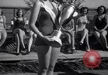 Standbild Miss California contest Venice Beach Los Angeles California USA, 1938, aus Sekunde 35 historischem Filmmaterial Videoclip 65675033923