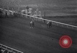 Standbild Pferderennen mit Seabiscuit und Ligaroti Del Mar California USA, 1938, aus Sekunde 21 historischem Filmmaterial Videoclip 65675033924