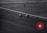 Standbild Pferderennen mit Seabiscuit und Ligaroti Del Mar California USA, 1938, aus Sekunde 23 historischem Filmmaterial Videoclip 65675033924