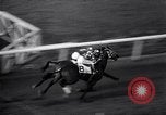 Standbild Pferderennen mit Seabiscuit und Ligaroti Del Mar California USA, 1938, aus Sekunde 33 historischem Filmmaterial Videoclip 65675033924
