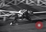 Standbild Pferderennen mit Seabiscuit und Ligaroti Del Mar California USA, 1938, aus Sekunde 60 historischem Filmmaterial Videoclip 65675033924