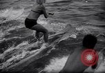 Standbild Wasserski Evian Frankreich, 1938, aus Sekunde 4 historischem Filmmaterial Videoclip 65675033927