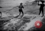 Standbild Wasserski Evian Frankreich, 1938, aus Sekunde 5 historischem Filmmaterial Videoclip 65675033927