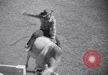 Standbild Der 2 jährlichen Rodeo Sun Valley Idaho USA, 1938, aus Sekunde 35 historischem Filmmaterial Videoclip 65675033928