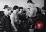 Standbild Joe Louis New York City USA, 1940, aus Sekunde 9 historischem Filmmaterial Videoclip 65675033944