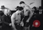 Standbild Joe Louis New York City USA, 1940, aus Sekunde 11 historischem Filmmaterial Videoclip 65675033944